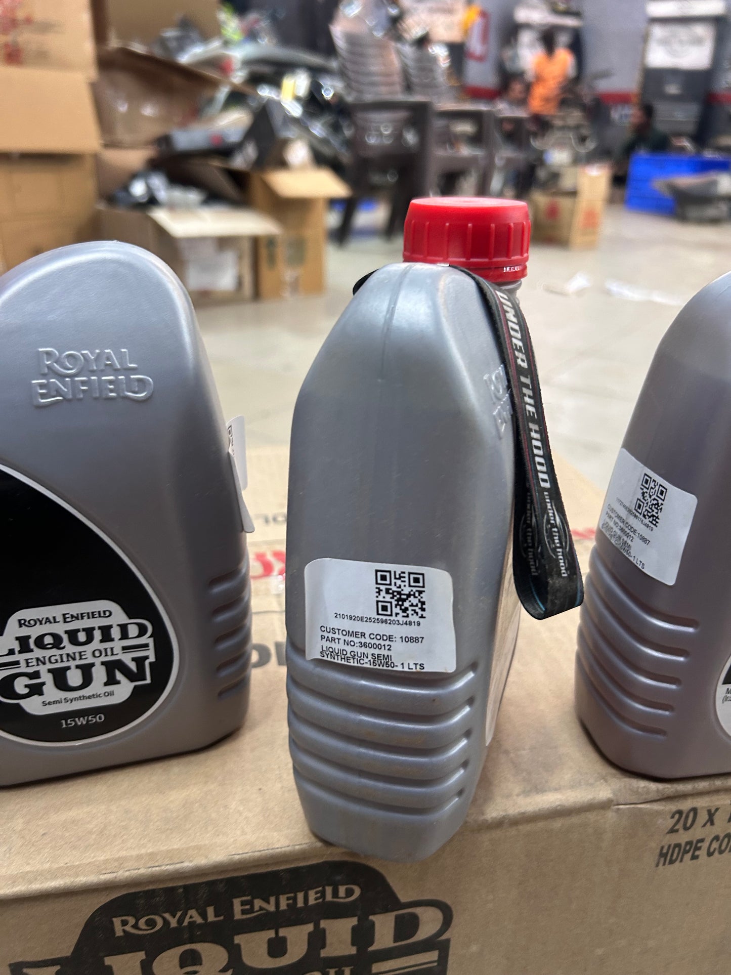 Royal Enfield Liquid Gun Semi Synthetic Engine Oil 15W50 – 1 Litre (Top-Up / Service Support) – 3600012 (UCE + J-Series Grade)