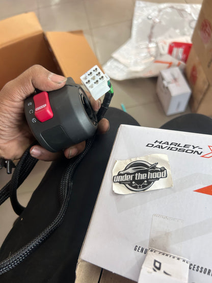 Harley-Davidson X440T Genuine Switch Start and Throttle Assembly – HDHR4AAA7L000000GS – RH Handlebar Throttle & Starter Switch Unit