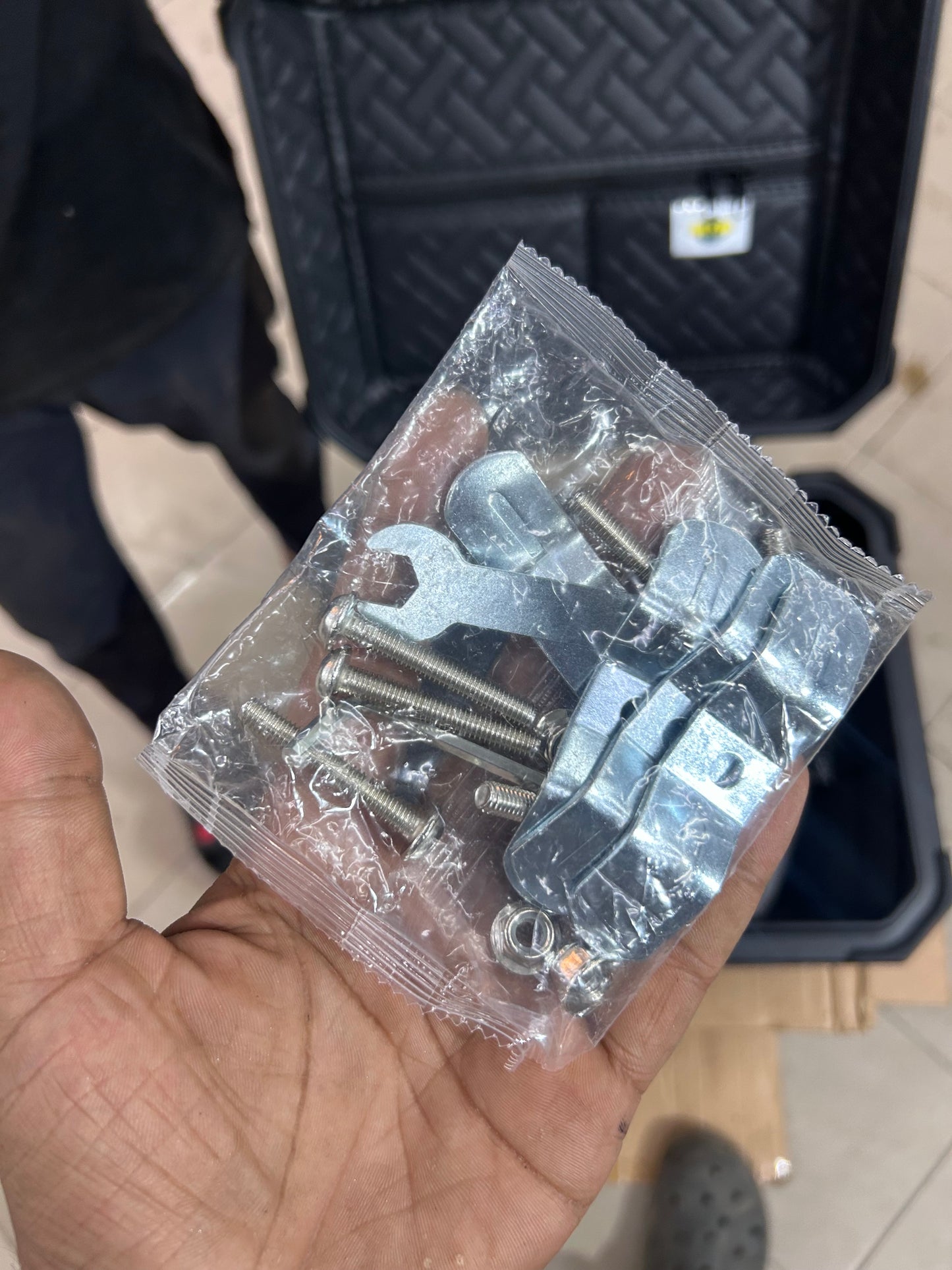 BS Auto 45L Aluminium Top Box – Black & Silver | Waterproof, Secure, Touring Luggage Case