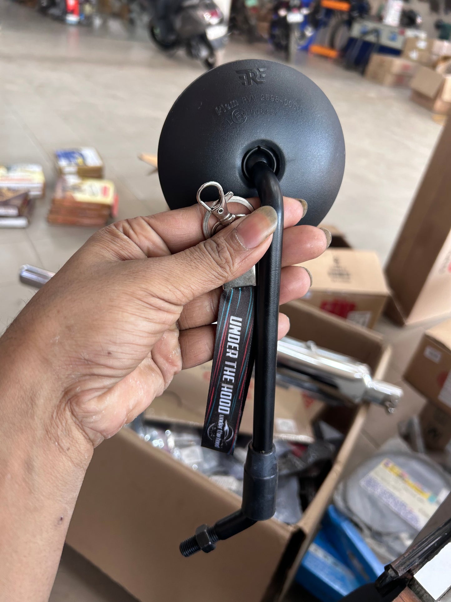 Rear View Mirror RH (Right Side) – Black for Classic 350 Reborn / J-Series (Verify by Variant/Thread) – RAL00748/A