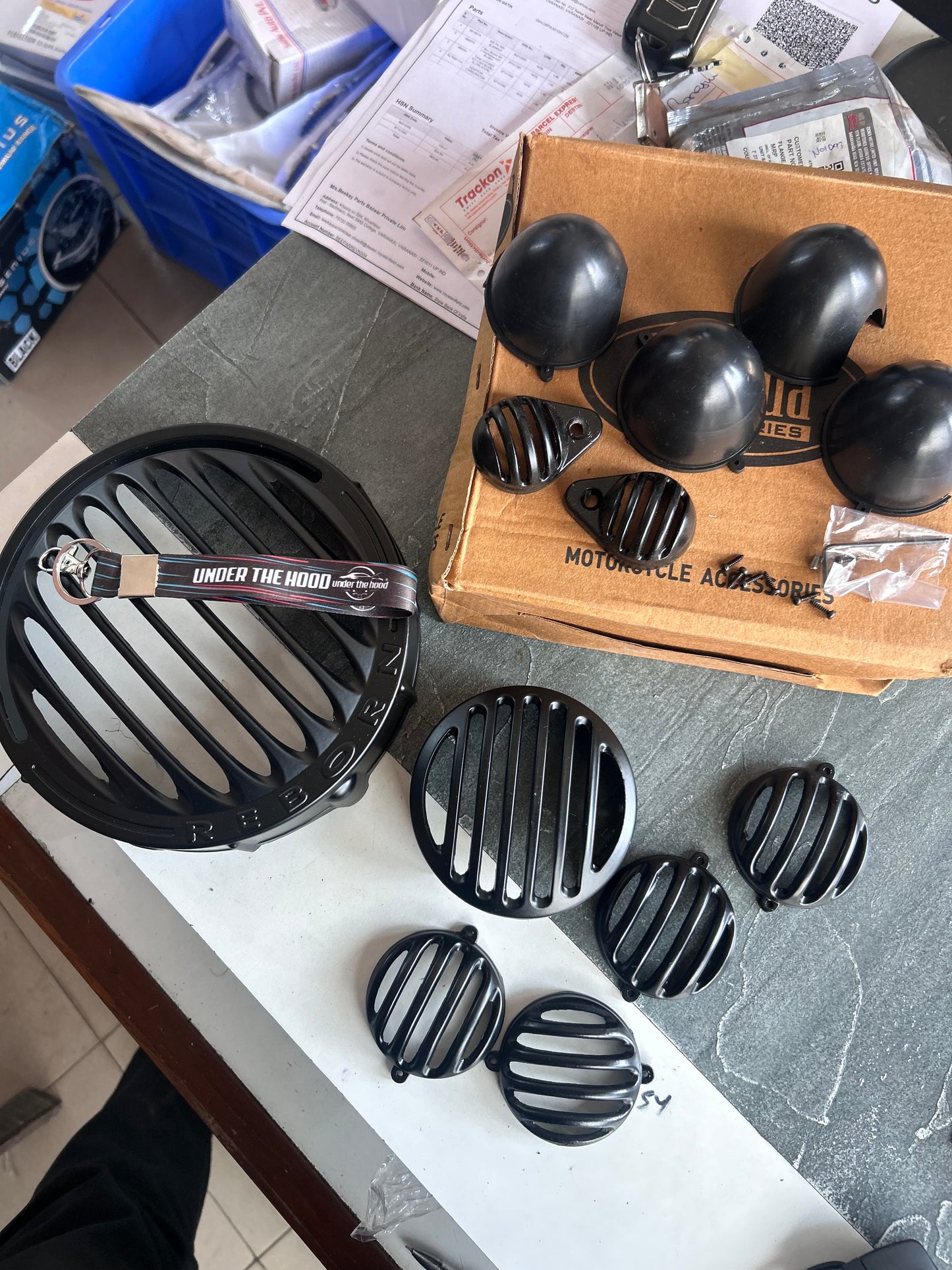 Classic 350 Reborn lamp grill medium black accessory