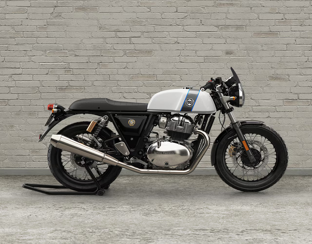 Continental GT 650 fitted with 1990414 tall windscreen