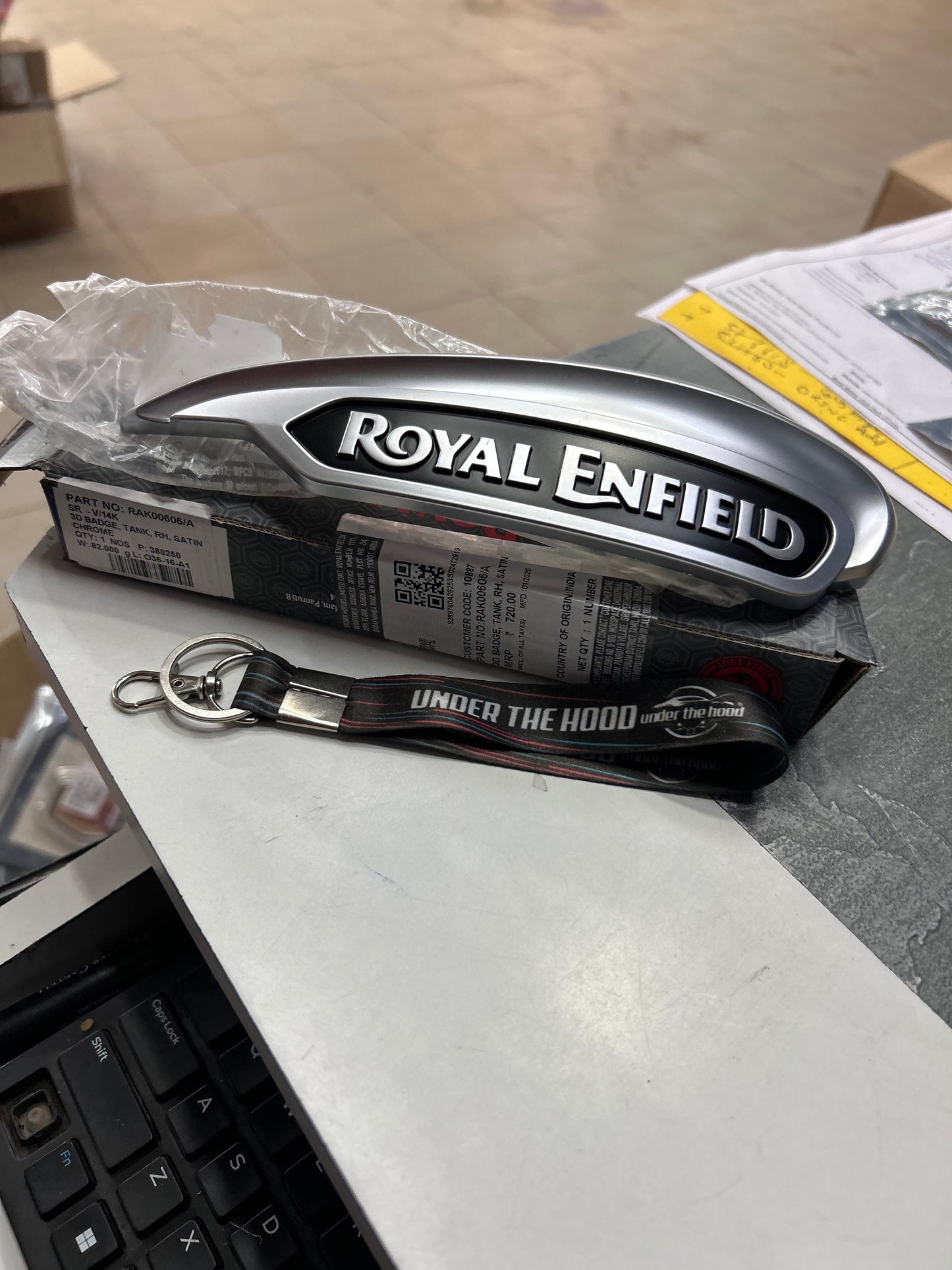 Royal Enfield 3D Tank Badge RH (Satin Chrome) for Meteor 350 – RAK00606/A