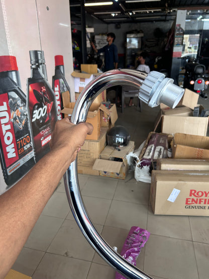 HKK Indore “C” Type Bend Pipe (Chrome, 38mm) for Royal Enfield UCE BS3/BS4 – Without O2 Sensor Port – Code HKKB1A