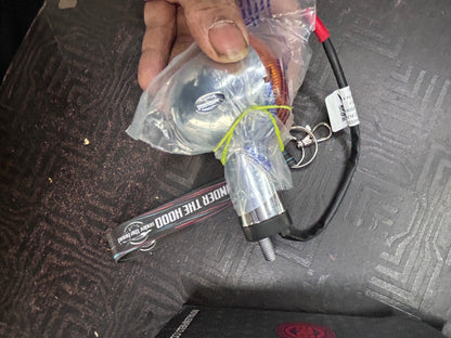 Royal Enfield RAN00382/A – Chrome Trafficator Assembly with Bulb (FRH & RLH) | OEM for Meteor 350 (Supernova Beige) & Classic Reborn