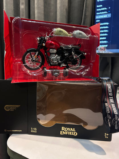 Royal Enfield Classic 350 1:15 Scale Model Bike Toy – Pull Back, Interchangeable Tanks, Single & Dual Seat Modes