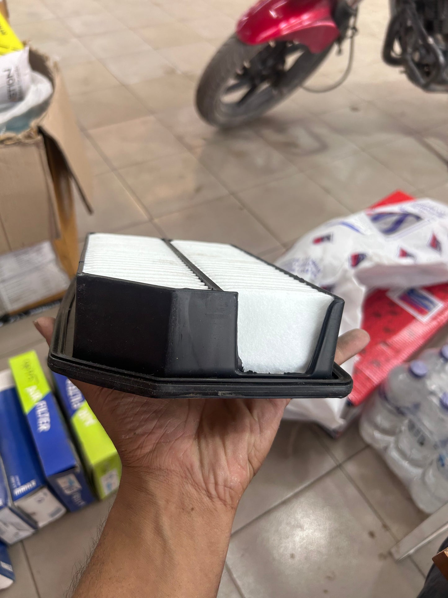 Air Filter for Honda Amaze Diesel – Mahle LX 4021 | Genuine Replacement | Engine Performance