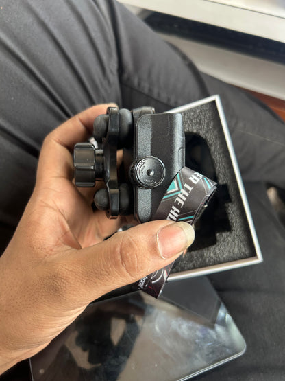 LIU HJG Aluminum Alloy Motorcycle Mobile Holder – With & Without Fast Charging (7578 / 7579)