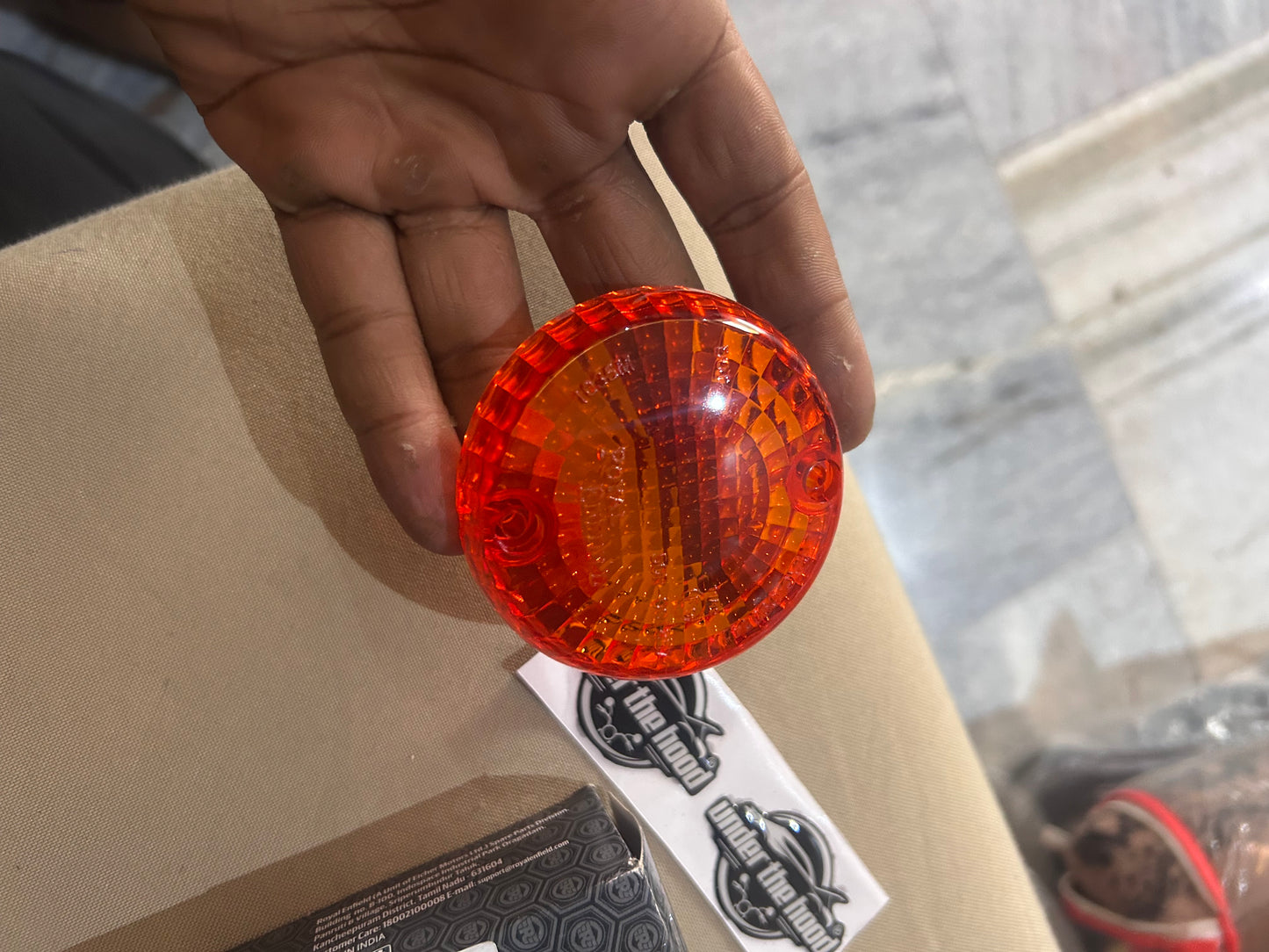 582648/A – Indicator Lens (Amber) for Royal Enfield Bullet 350 UCE, Classic 350 UCE, Classic 500 EFI/UCE, Electra 350 UCE, Standard 350 – Genuine OEM “Trafficator” Lens