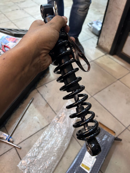 Royal Enfield RAR00052/C – OEM Rear Shock Absorber (Single Piece, Chrome) for Hunter 350 (Factory, Dapper, Rebel)