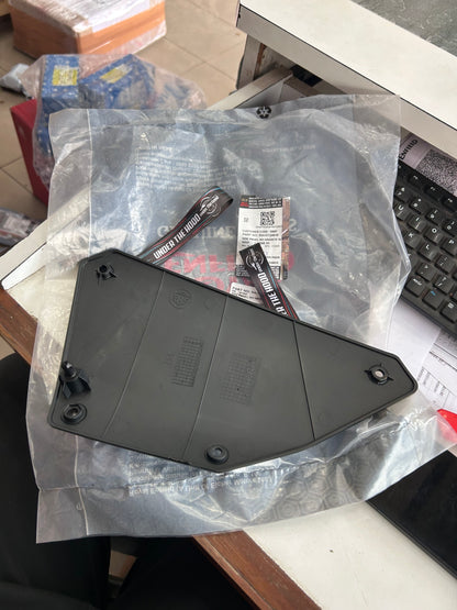 Royal Enfield Himalayan 411 Side Panel Right Hand – Stealth / Granite Black – RAV01248/B