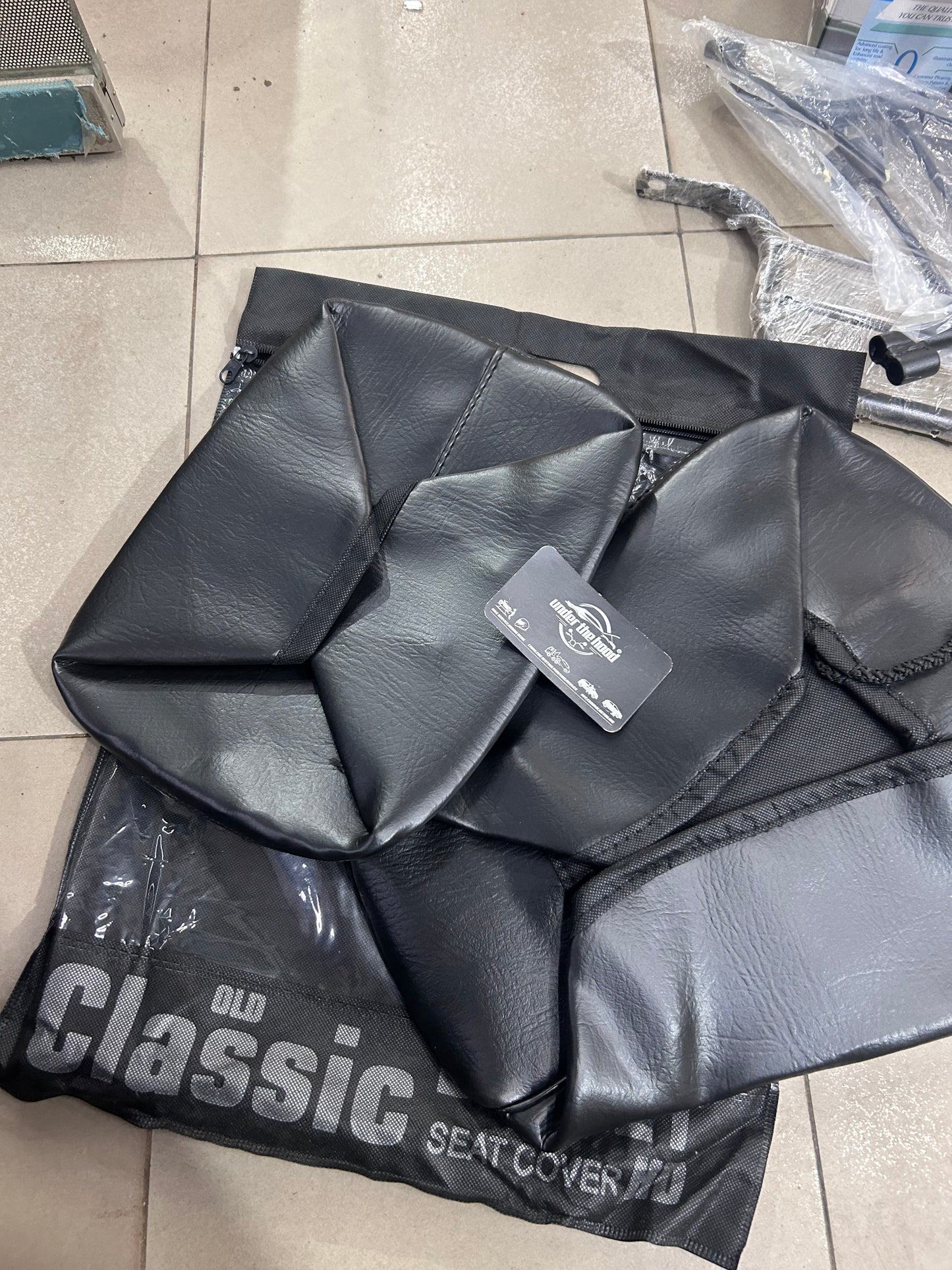Heavy Duty Seat Cover Set for Royal Enfield Classic 350 & Classic 500 UCE – Black Split Seat Cover Kit (Aftermarket)