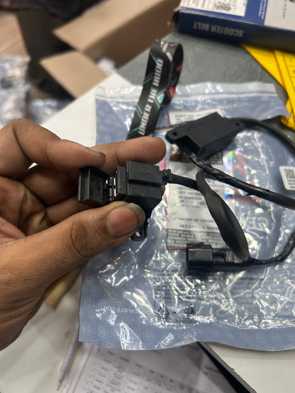 Royal Enfield RAC00053/F – OEM USB Charger (Handlebar) for Classic 350 Reborn, Meteor, Bullet 350, Hunter 350 J-Series & Retrofit Upgrade for Older Models