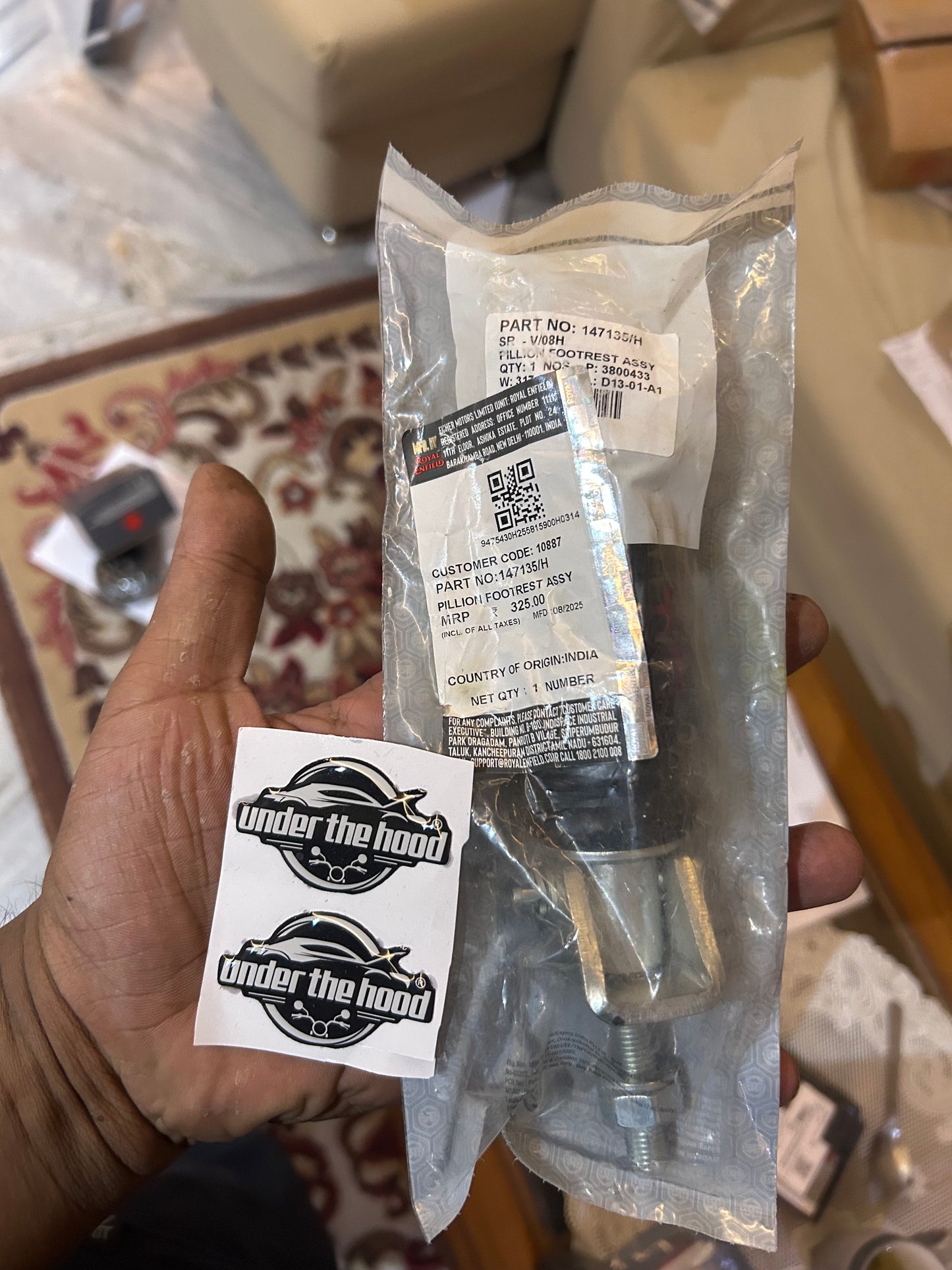 147135/H – Pillion Footrest Assembly (Complete) for Bullet 350 UCE (KS/ES), Bullet 500 UCE / Euro III–IV, Electra 350 UCE, Classic 350 UCE (same peg mount), Early Thunderbird UCE – Genuine Royal Enfield