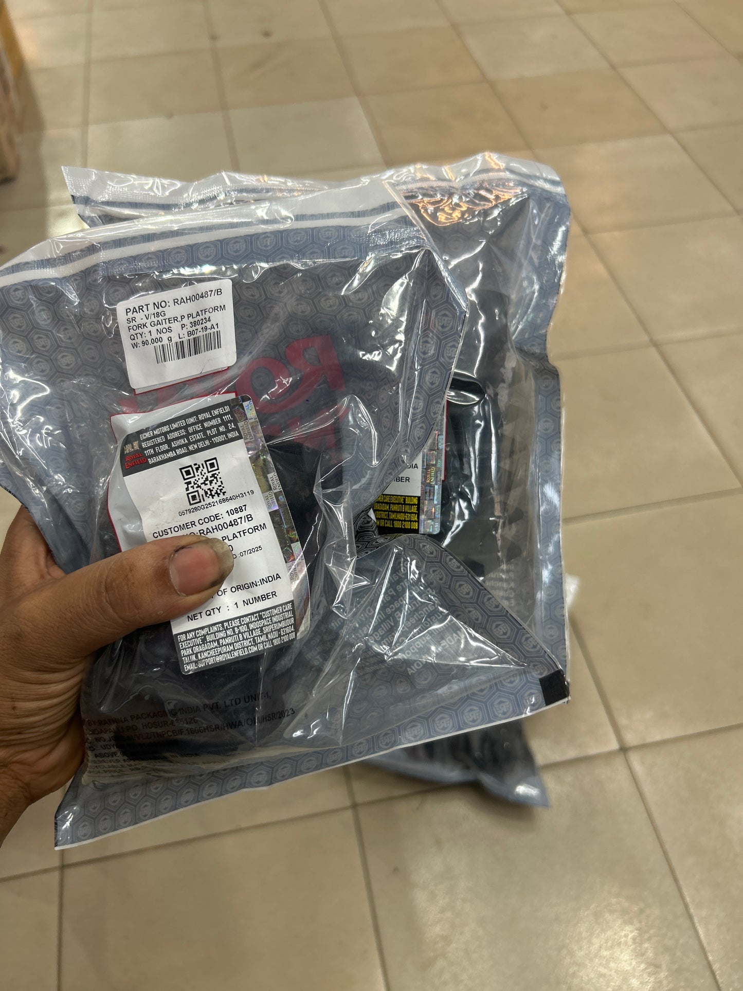 Royal Enfield RAH00487/B Fork Gaiter (Pair) – Fits Interceptor 650 & Continental GT 650