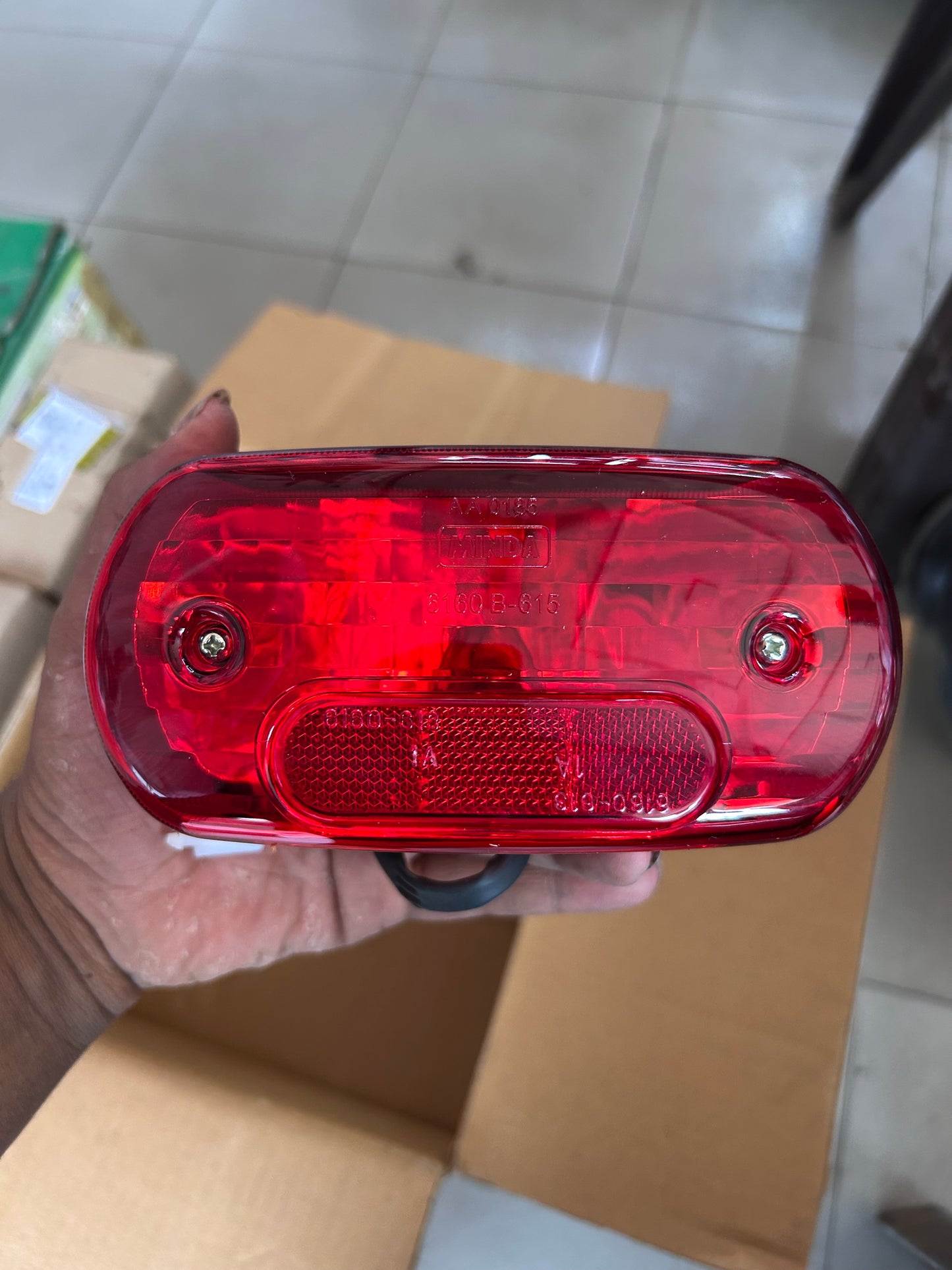 Royal Enfield 146771 – Genuine Tail Lamp Assembly for Electra 5S