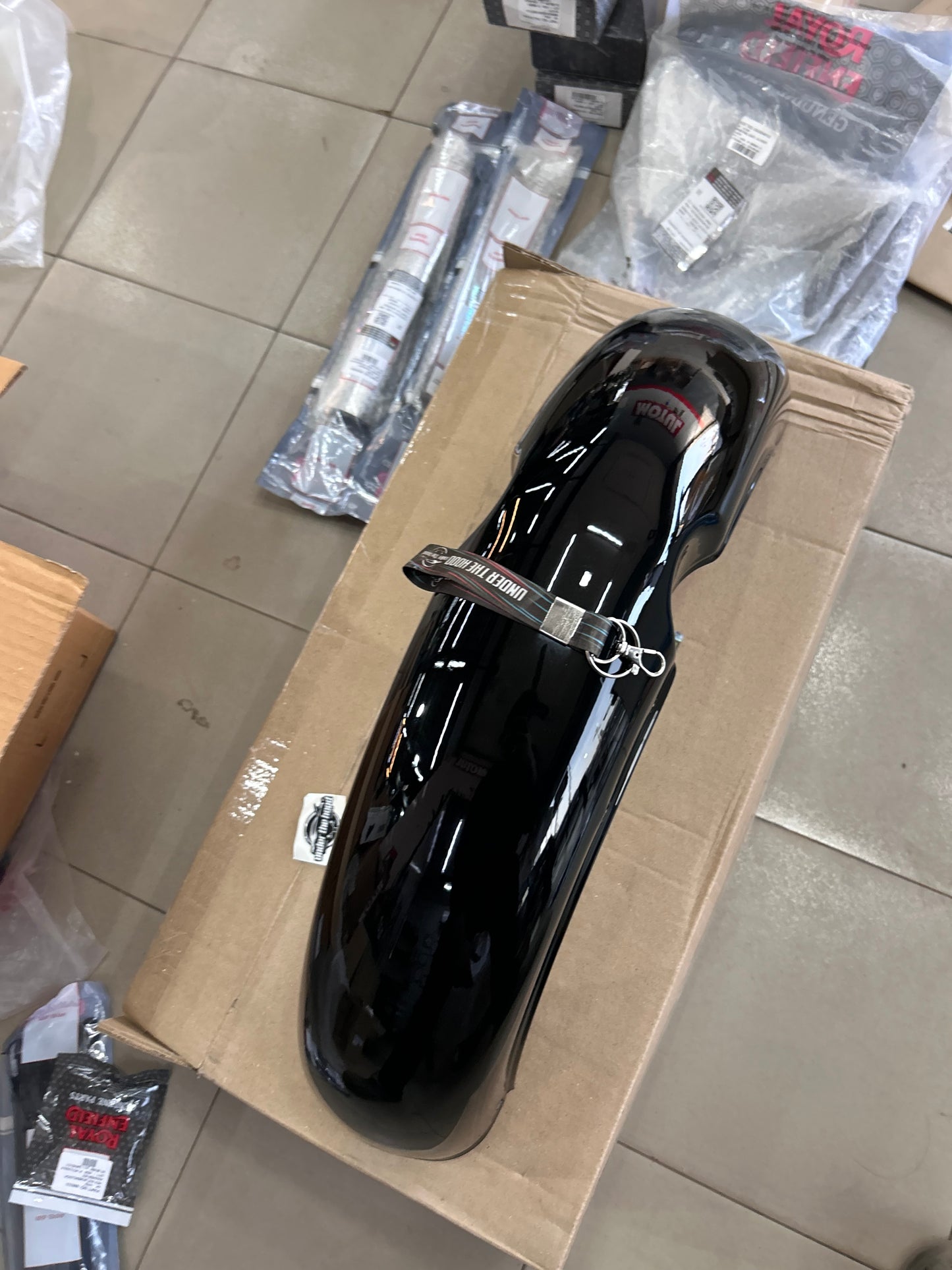 Royal Enfield 888402 Front Mudguard Kit Assembly (Black) – Bullet / Standard 350 UCE (OEM Genuine)
