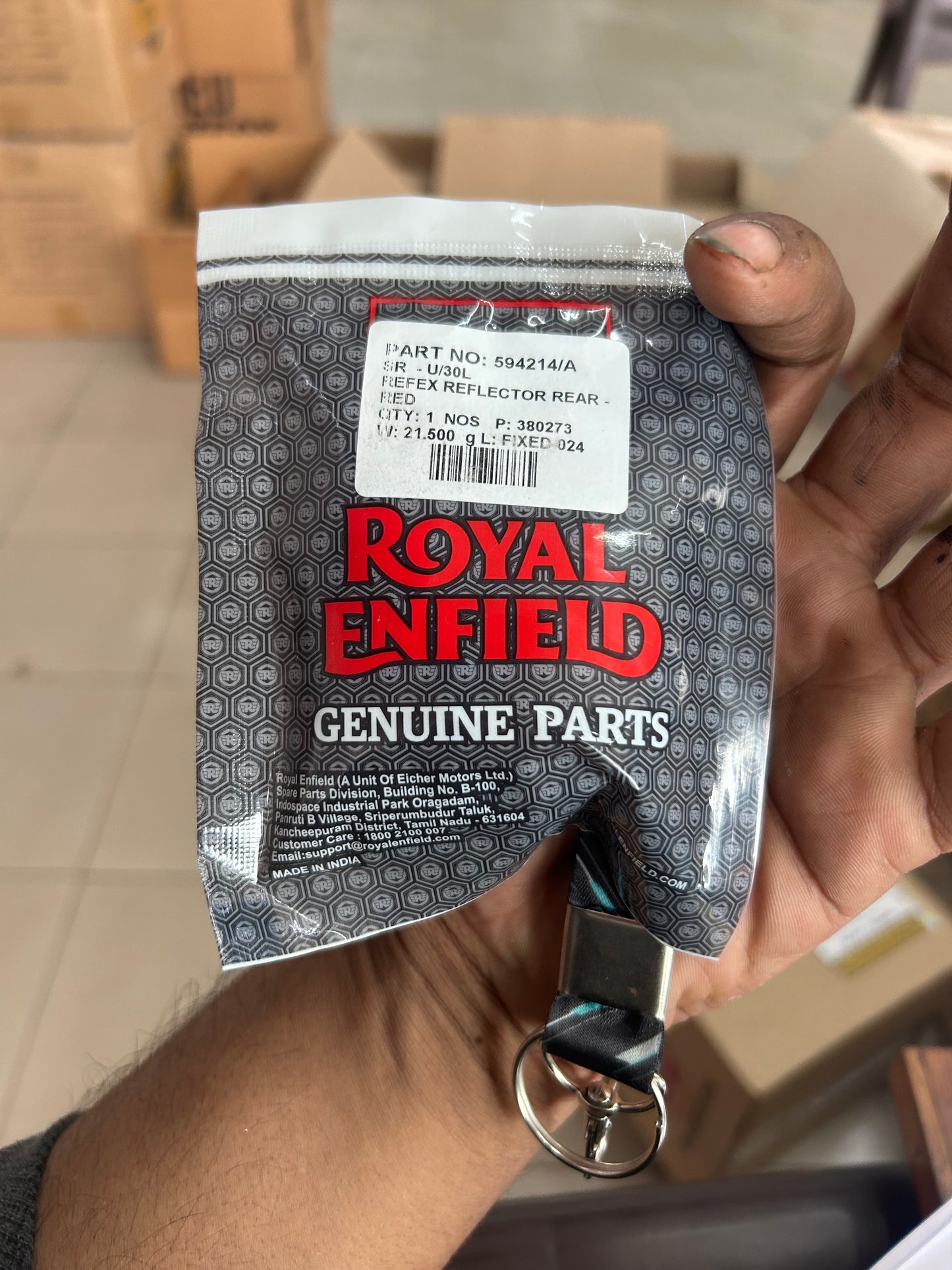 Royal Enfield 594214/A – Rear Reflex Reflector (Red) | OEM for Hunter 350 & Thunderbird 350