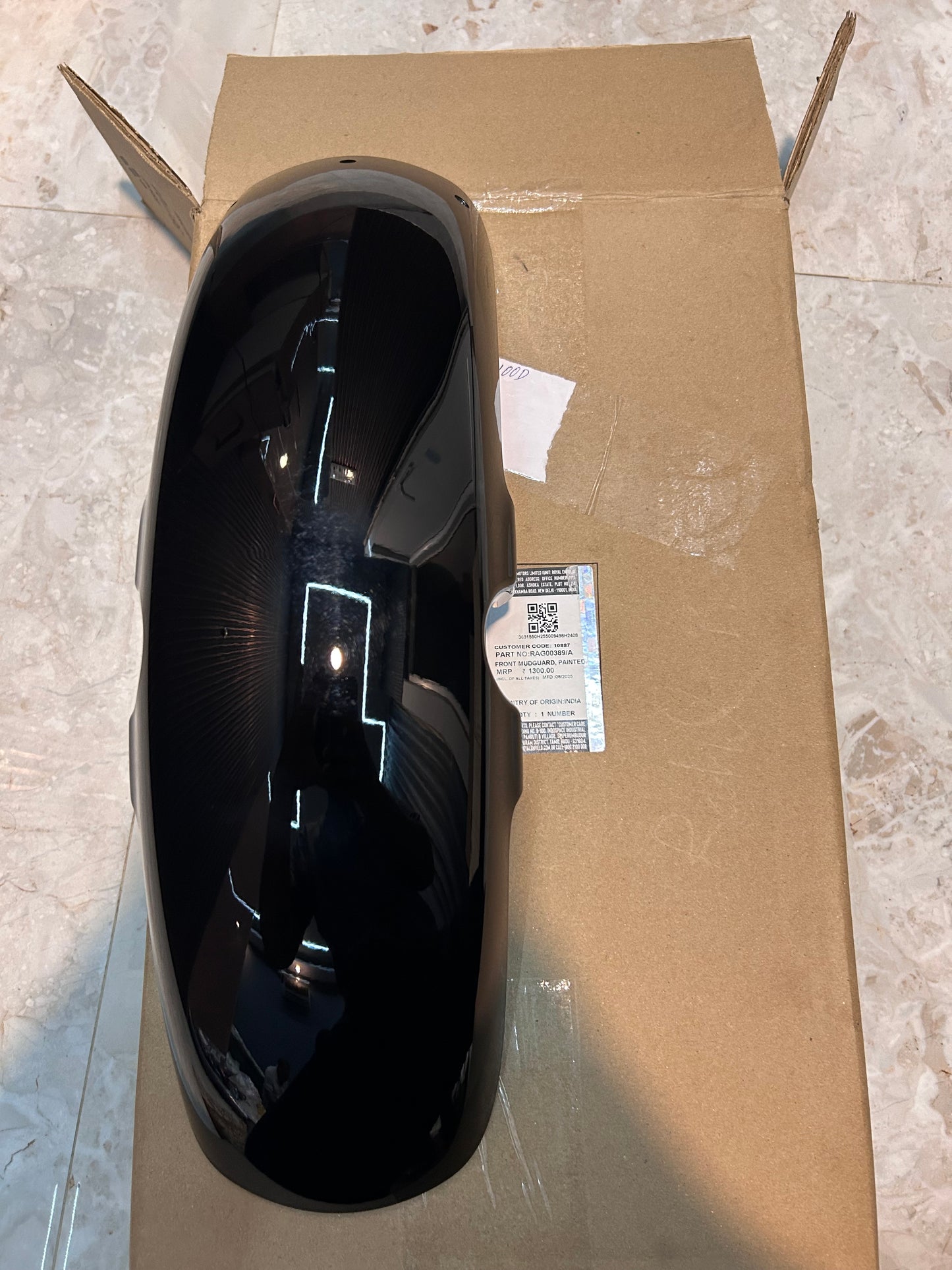 Royal Enfield RAG00389/A – Front Mudguard (Painted Black) | OEM for Hunter 350 – Dapper, Metro Rebel, Metro Factory, Retro/City