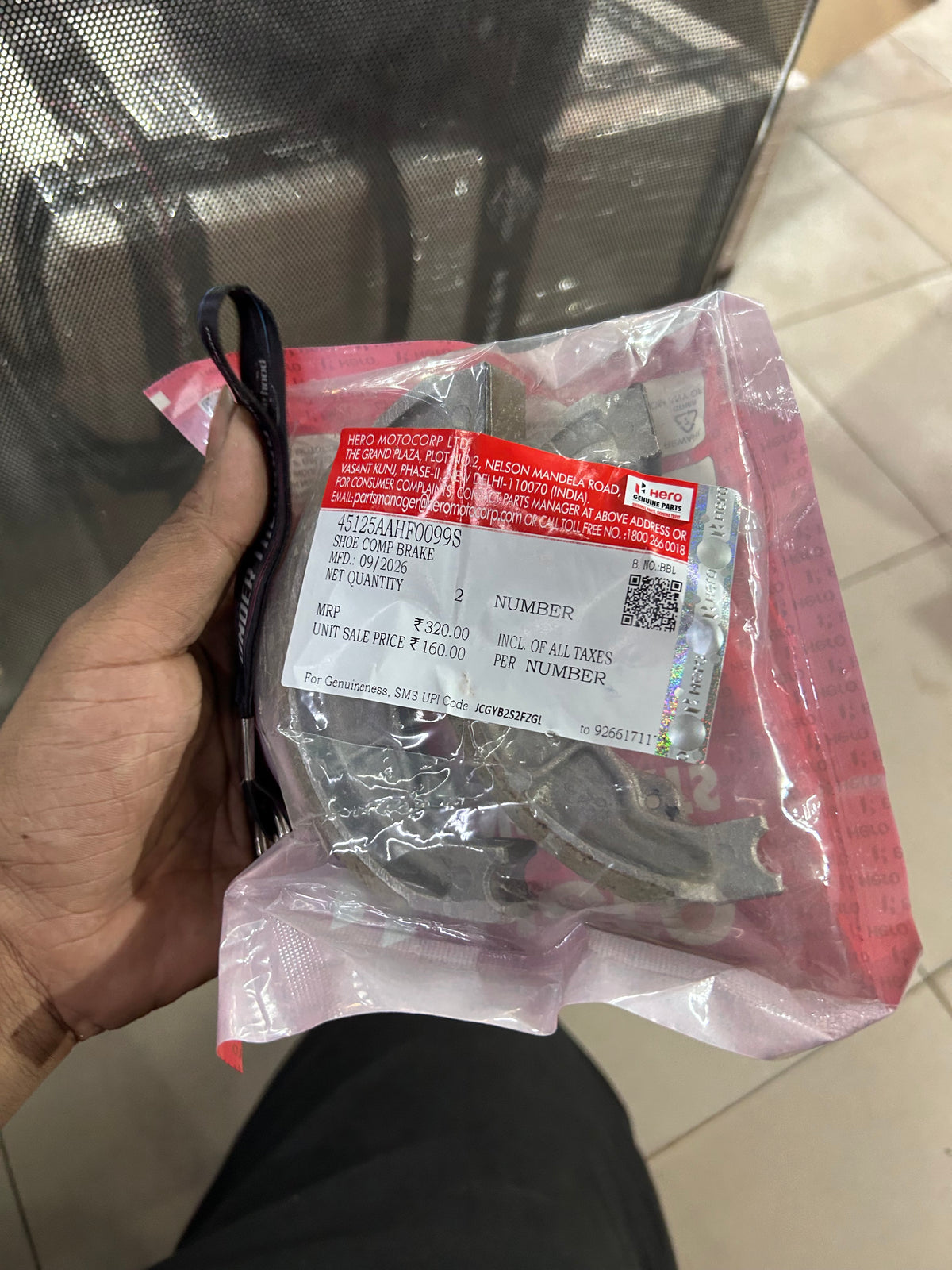 Hero Genuine Brake Shoe / Brake Liner 45125AAHF0099S | Splendor+, HF Deluxe, Glamour, Passion, Xtreme, Destini, Maestro & More