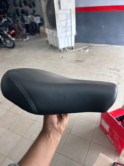 Royal Enfield 591066/F Split Seat Assembly – Rider – Genuine OEM Solo Rider Seat for Classic 350/500 UCE