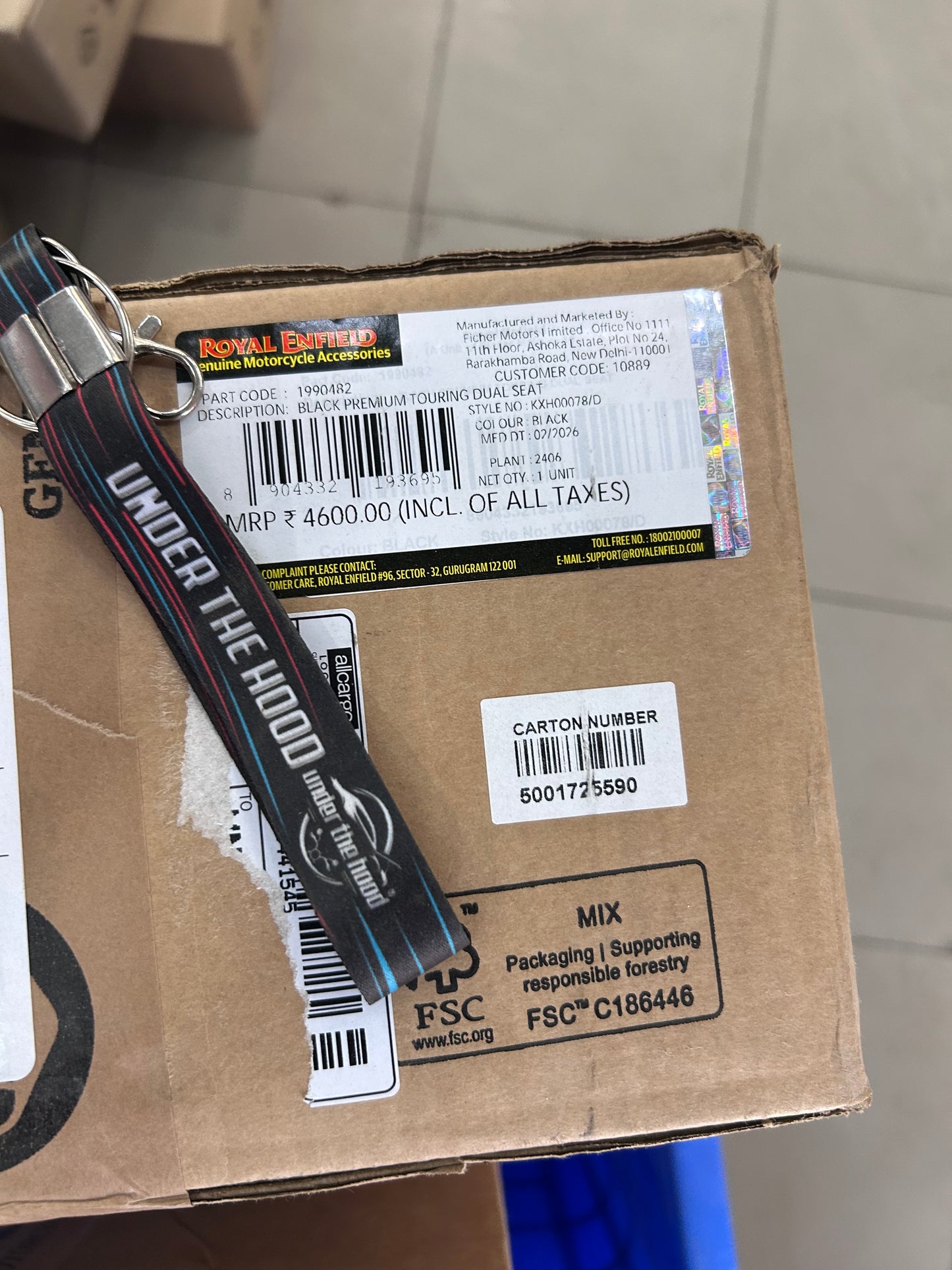 Black Premium Touring Dual Seat (Ribbed + White Piping, 3D Net Comfort) for Royal Enfield Interceptor 650 – 1990482