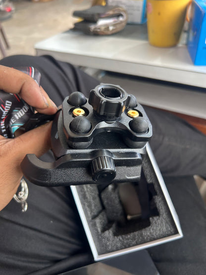 LIU HJG Aluminum Alloy Motorcycle Mobile Holder – With & Without Fast Charging (7578 / 7579)