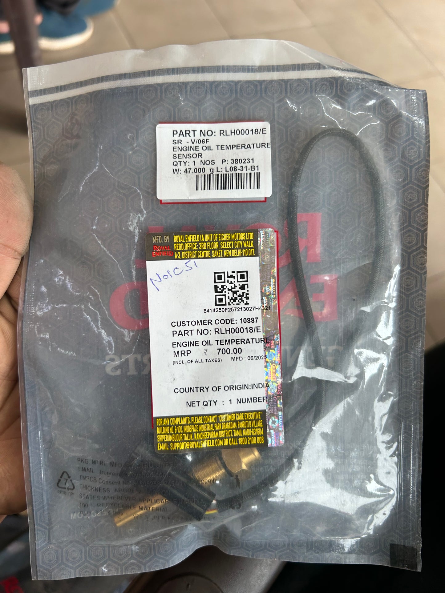 Royal Enfield RLH00018/E Engine Oil Temperature Sensor – Hunter, Classic Reborn, Bullet J-Series, Meteor 350