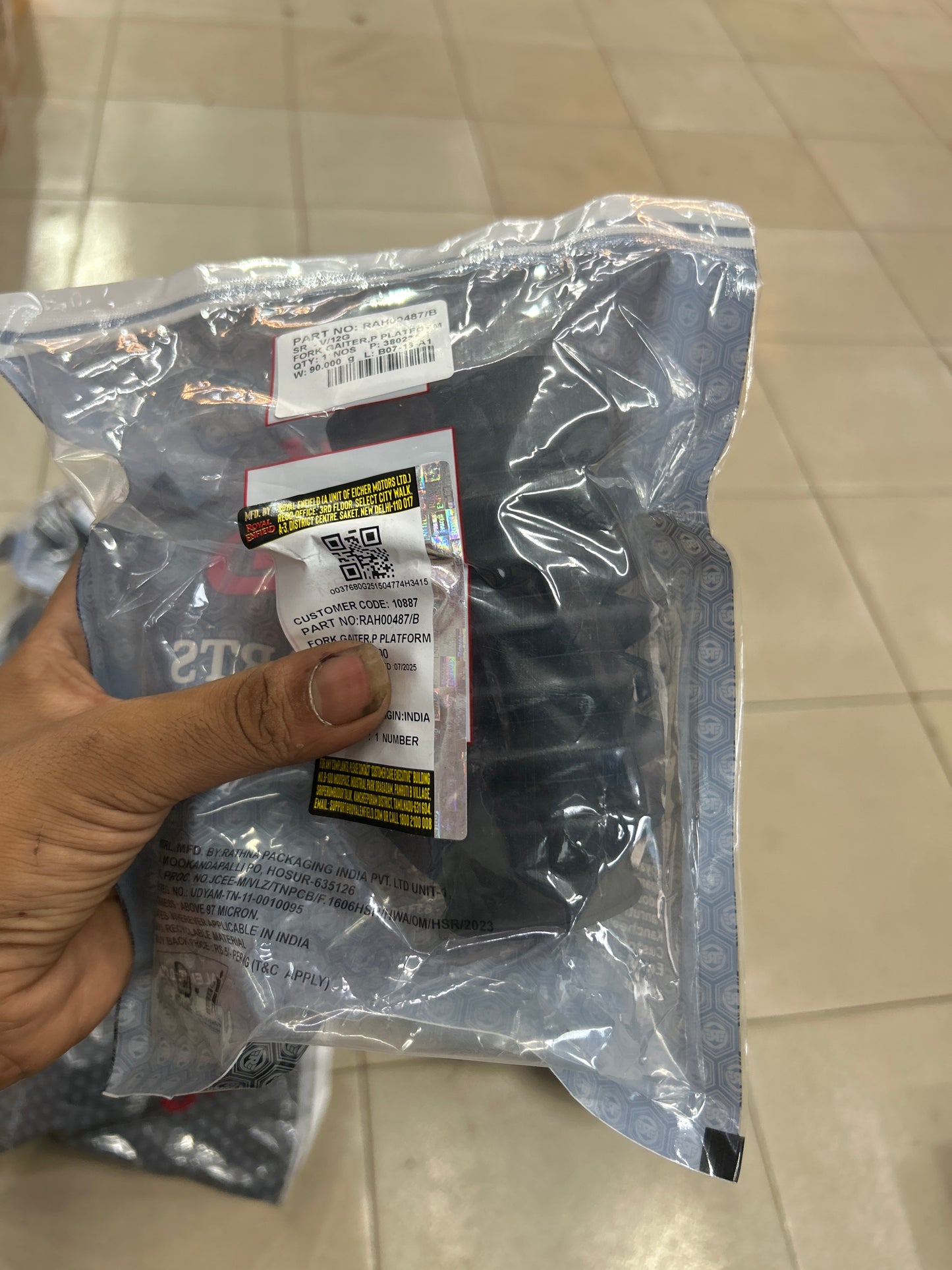 Royal Enfield RAH00487/B Fork Gaiter (Pair) – Fits Interceptor 650 & Continental GT 650