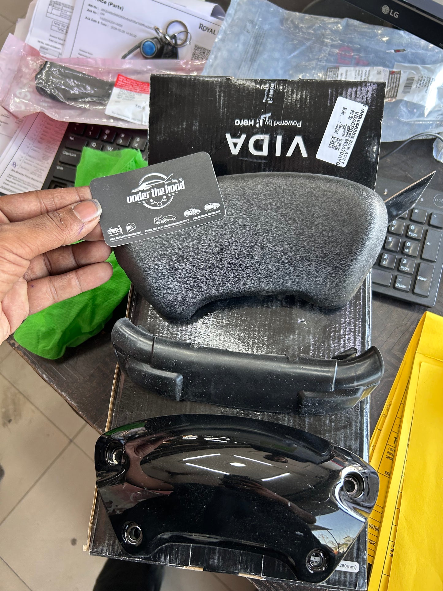 VIDA Genuine Backrest Sub Assembly Pearl Black for VIDA VX2 - VDACPDB0M0470AYG