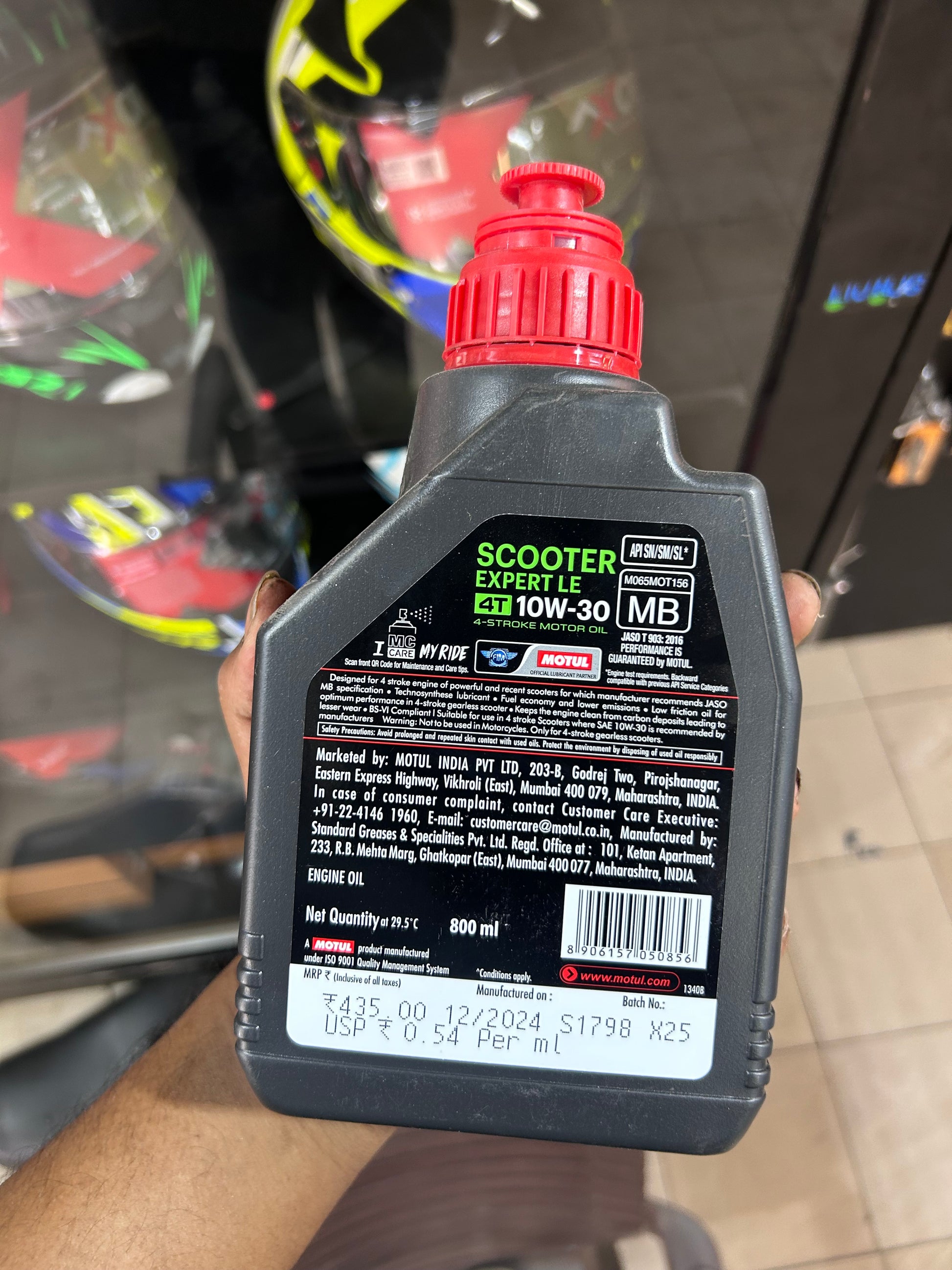Motul Scooter Expert LE 10W30 Engine Oil – 800ml & 600ml Pack for Automatic Scooters

