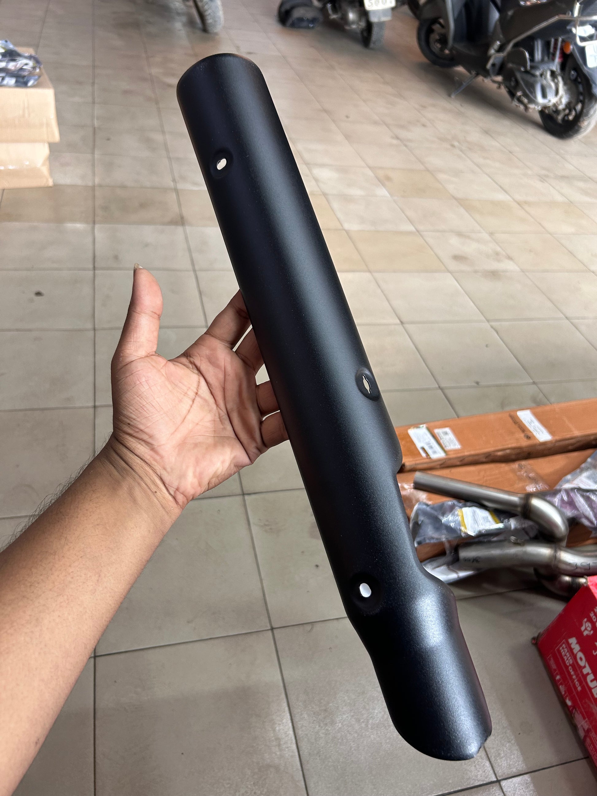 RLX00493/E Exhaust Pipe Guard – Royal Enfield Classic Reborn J