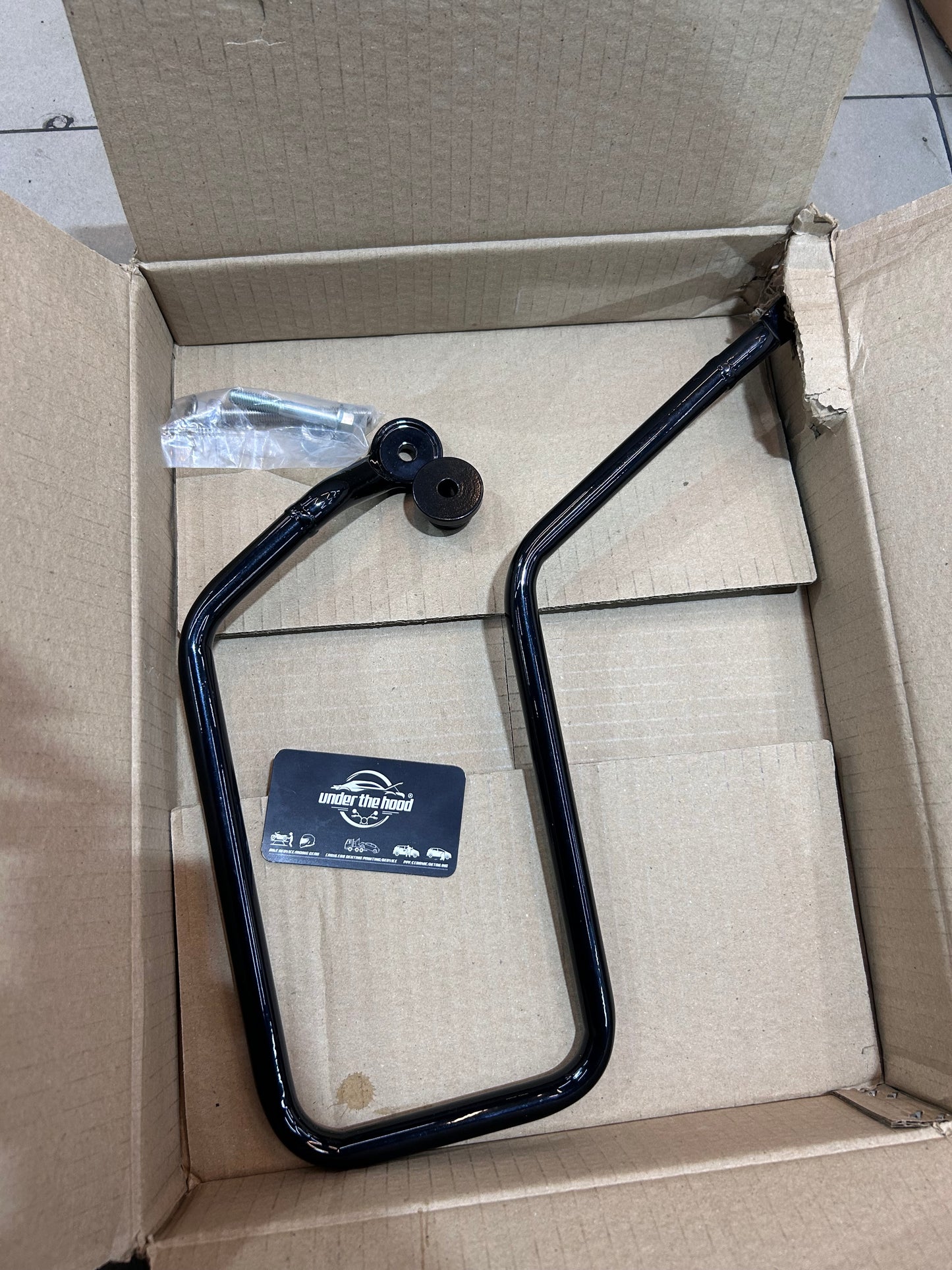 Black Commuter Pannier Rail RH for Hunter 350 – Genuine Royal Enfield KXA00044