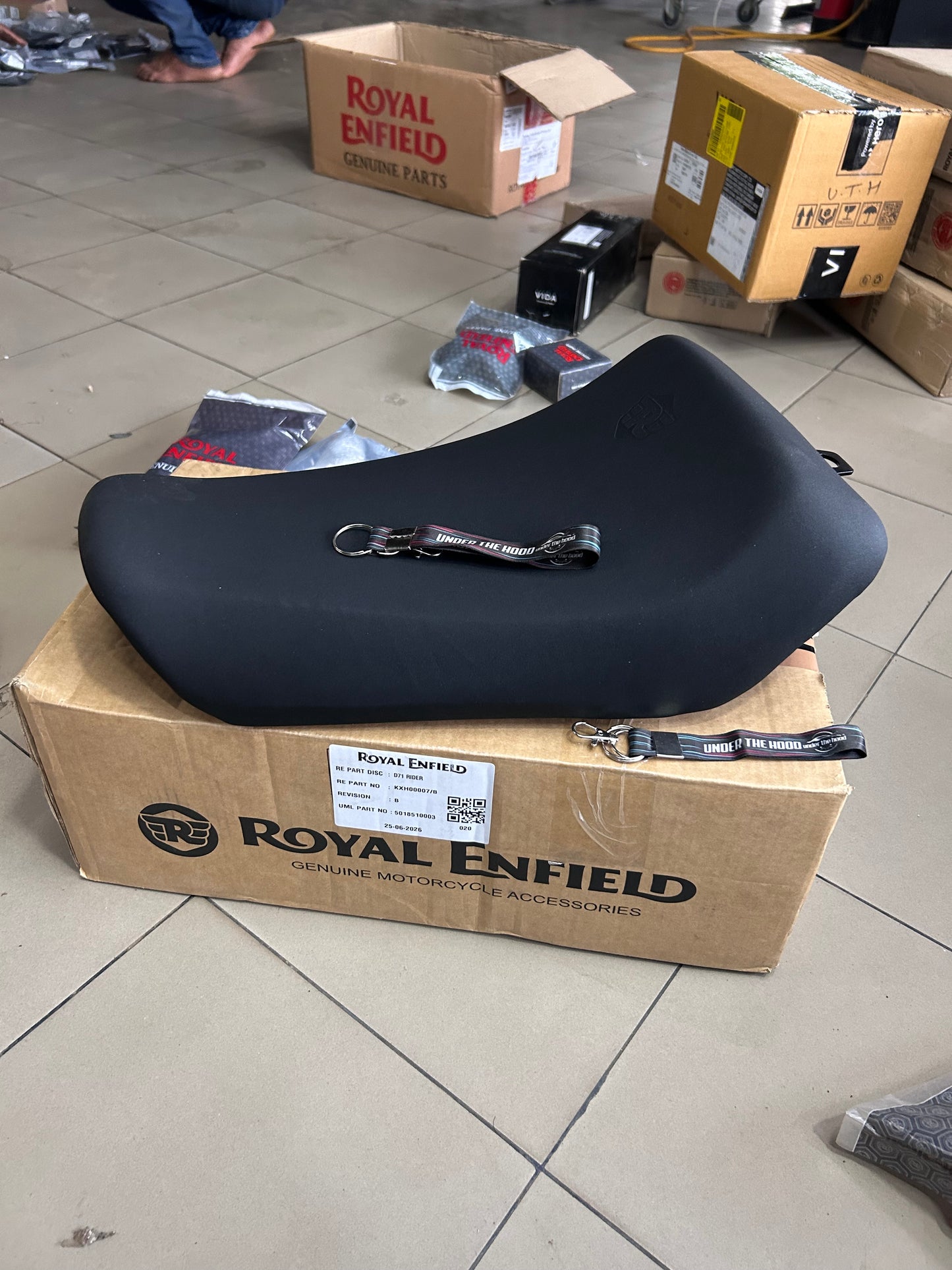 Royal Enfield Himalayan 411 Black Touring Rider Seat 1990208