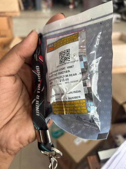 Royal Enfield 594214/A – Rear Reflex Reflector (Red) | OEM for Hunter 350 & Thunderbird 350