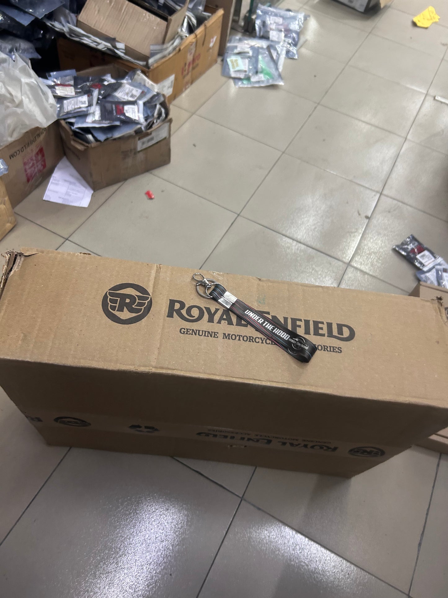 Royal Enfield Black Rear Rack for Guerrilla 450 – KXA00481