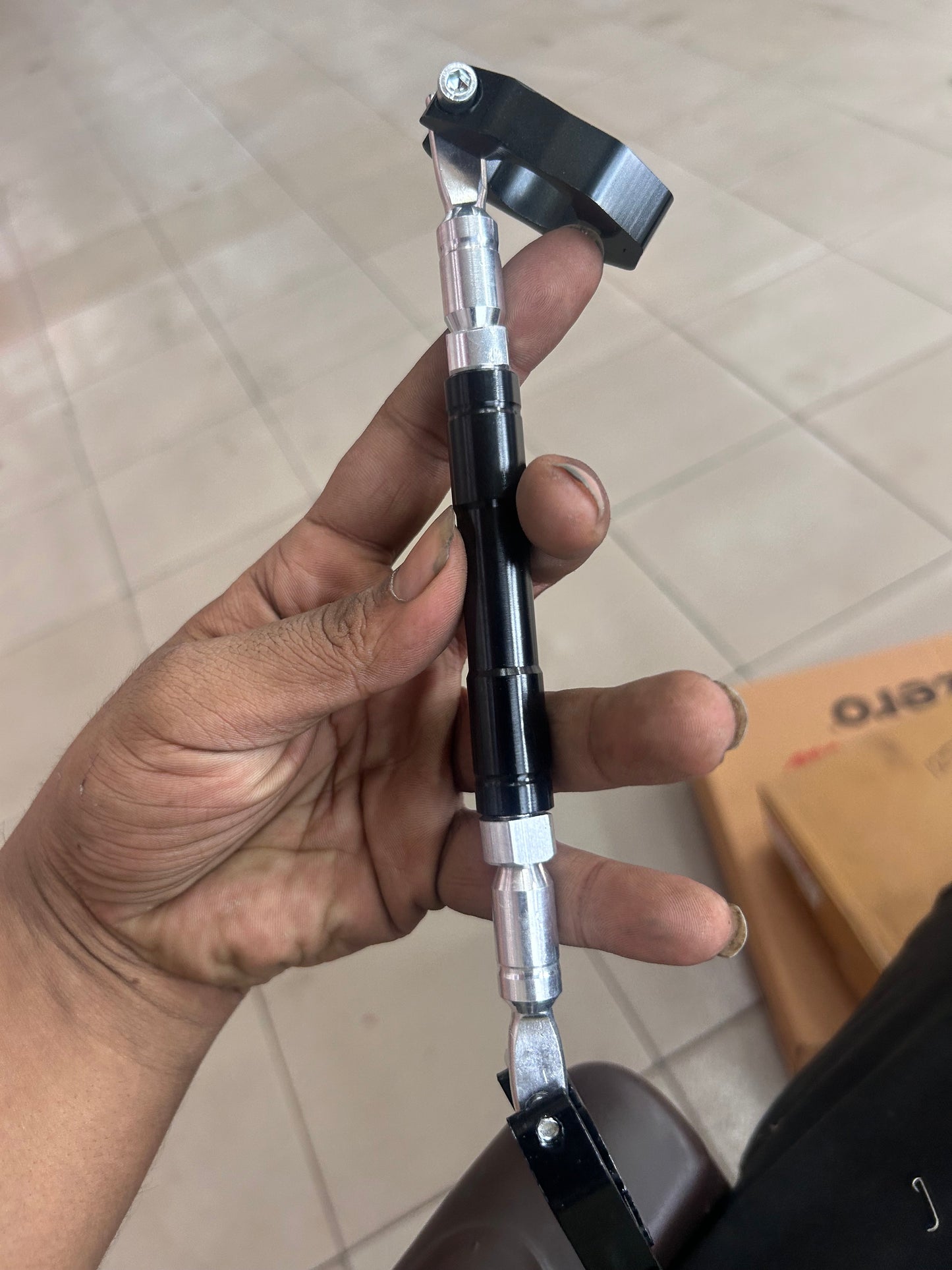 Vibration Damper Rod for Royal Enfield – Anti-Vibration Handlebar Support (2 Models)