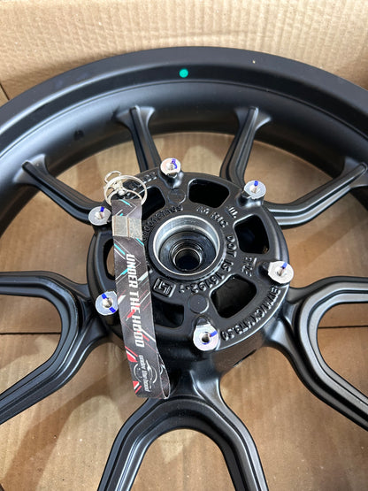 Royal Enfield OEM 17-Inch Rear Alloy Rim – 1100767/E (Meteor 350 OEM, Retrofit for Interceptor 650 & Continental GT 650)