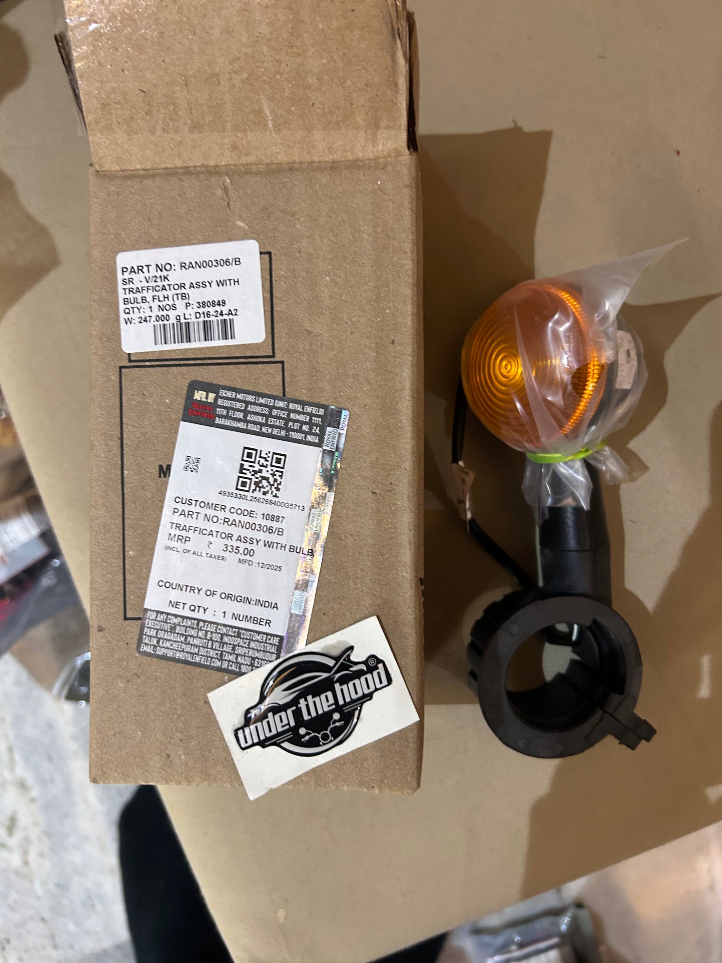 Genuine Royal Enfield Indicator Set – Classic 350 Reborn Black Color