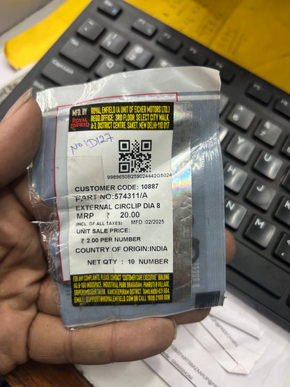 Royal Enfield 574311/A – External Circlip DIA 8 (Footrest Lock Clip for All Models Except UCE)