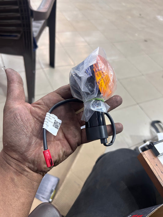 Royal Enfield RAN00116/B Trafficator Assembly with Bulb for Super Meteor 650