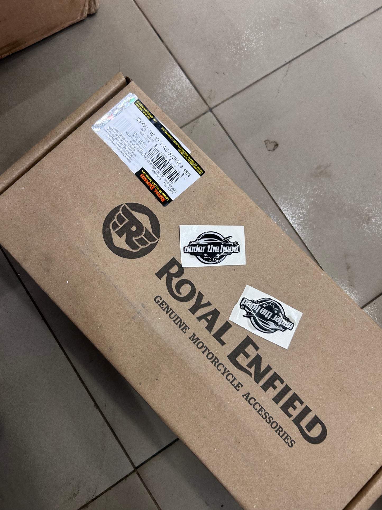 Royal Enfield Black Passenger Backrest Mounts KXA00625 — OEM Cast-Alu Mounts for Meteor 350