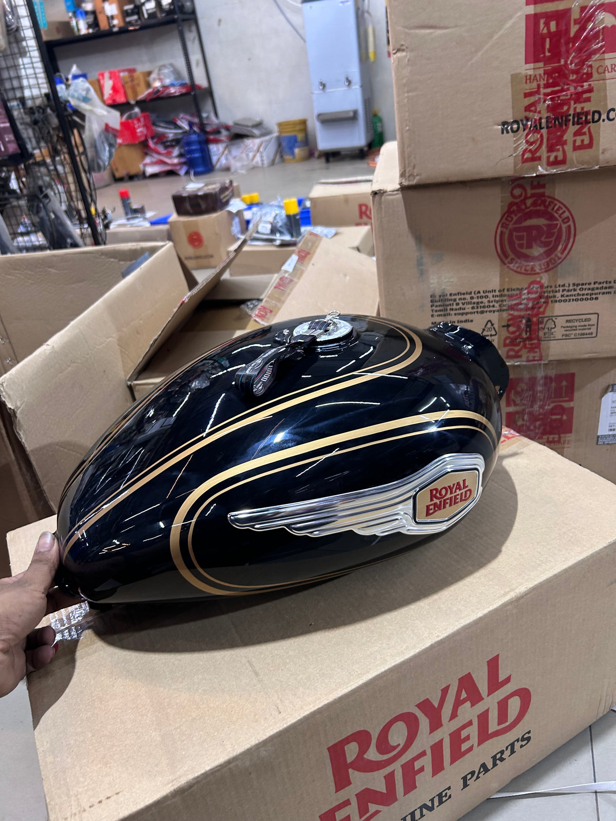 Royal Enfield Bullet 350 UCE Kick Start Black GK Fuel Tank – 866152