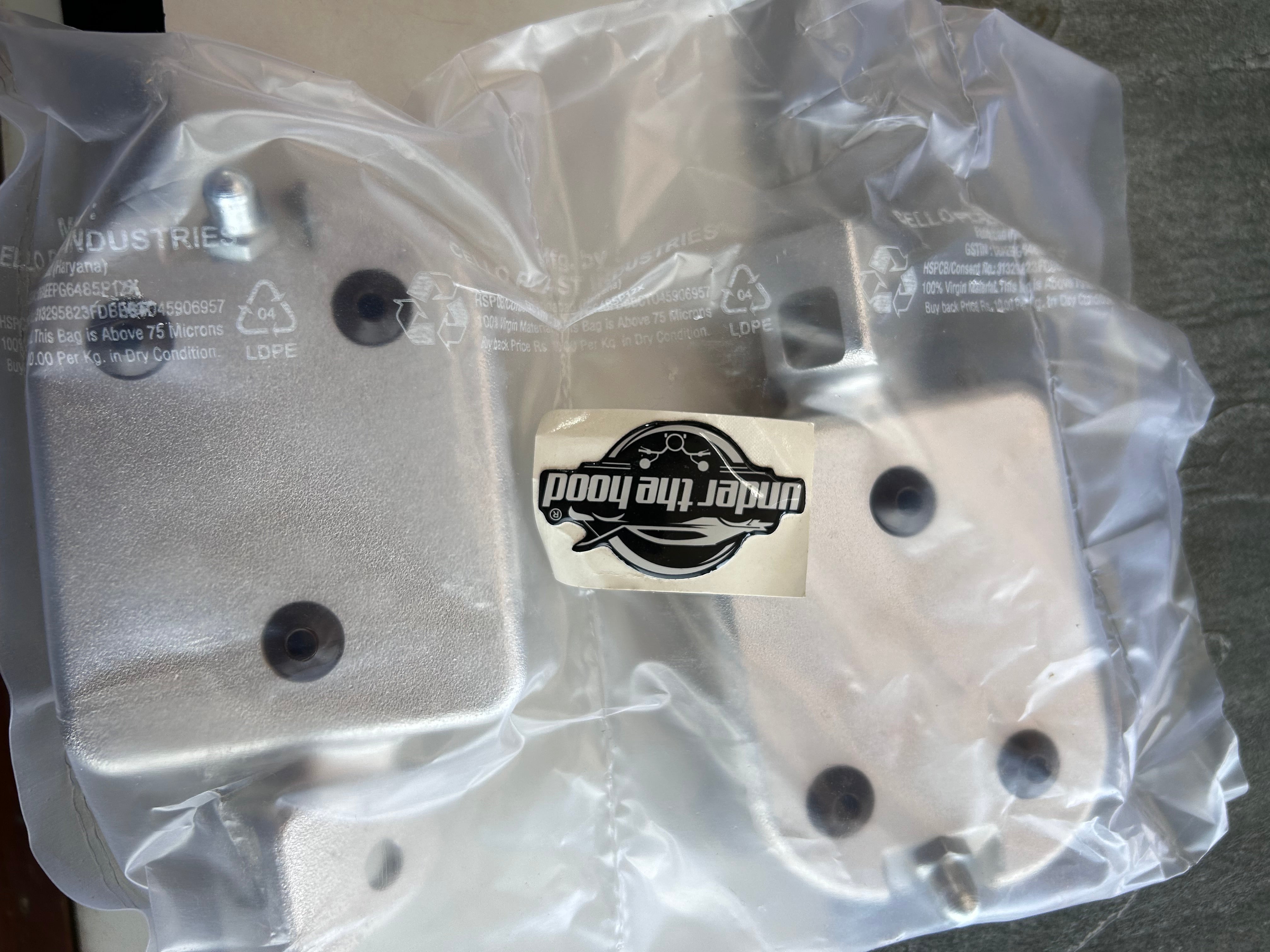 Royal Enfield Deluxe Silver Footpegs For Classic 350 & Meteor 350 (KXA00030) - Genuine OEM Pair