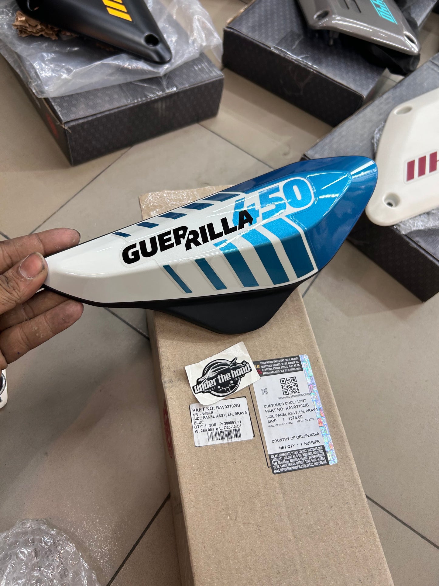 Royal Enfield RAV02102/B – Side Panel Assy, LH, Brava Blue (Brava Blue) for Guerrilla 450 (BS6) – Genuine OEM