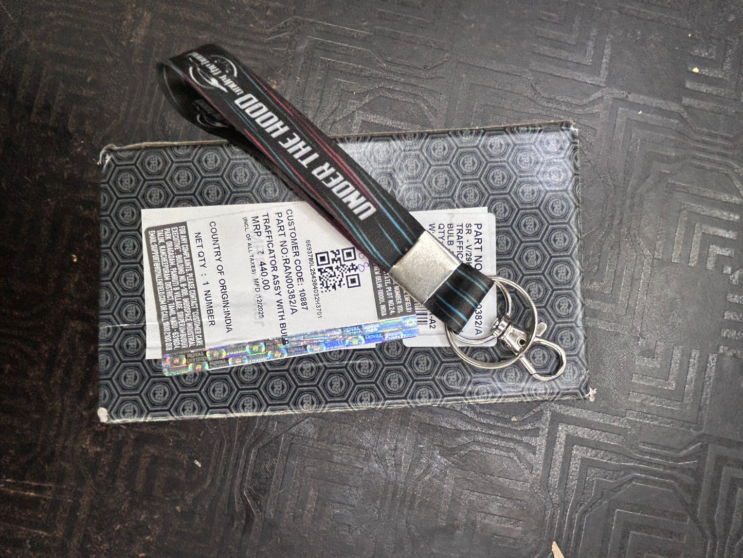 Royal Enfield RAN00382/A – Chrome Trafficator Assembly with Bulb (FRH & RLH) | OEM for Meteor 350 (Supernova Beige) & Classic Reborn