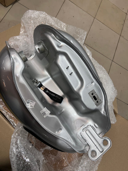 Royal Enfield Classic 350 UCE BS4 Silver Fuel Tank with Sticker – 826070