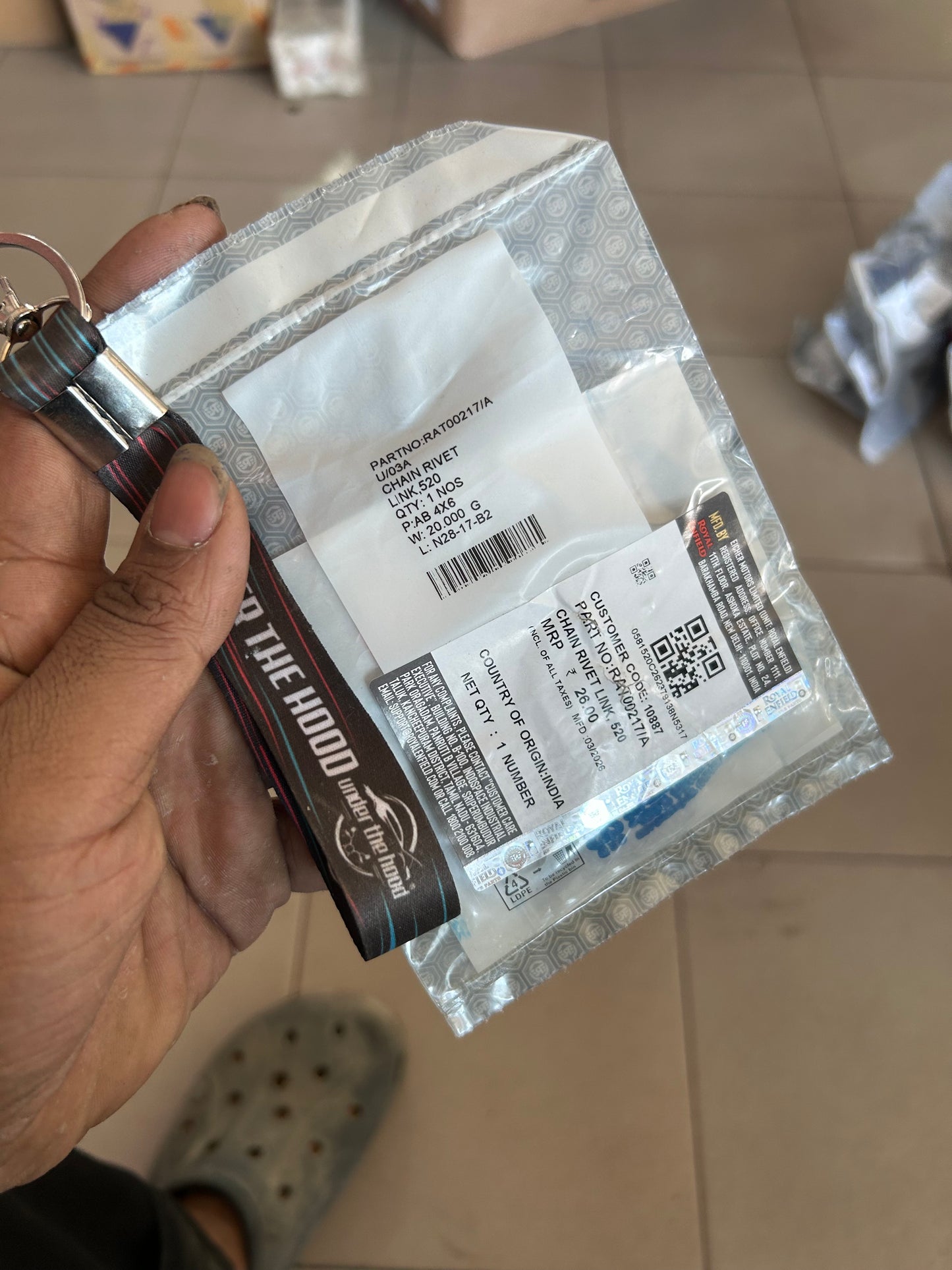 Royal Enfield CHAIN RIVET LINK – 520 (for 520×103 OE drive chain) — Meteor 350, Classic 350 (J-series Reborn), Hunter 350 (+ Bullet 350 BS6 J-platform) — RAT00217 / RAT00217/A | Genuine OE