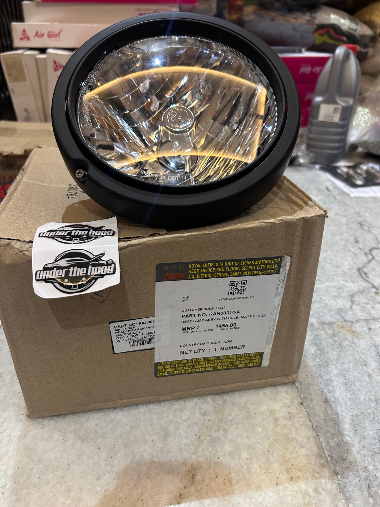 Royal Enfield Headlamp Assembly with Bulb – Matte Black – Classic 350 Reborn (J-Series, BS6) – Part No. RAN00314/A