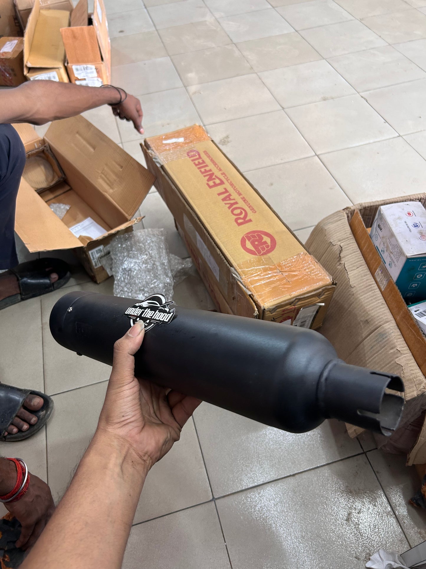 Royal Enfield 1990725 Black Straightcut Silencer-IN — Classic 350 UCE OEM-Style Silencer